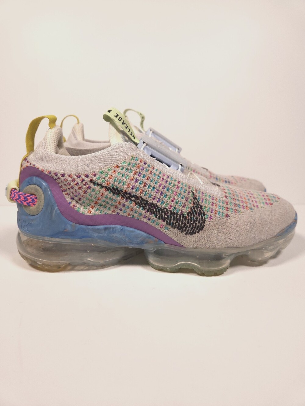 Nike Air VaporMax 2020 Flyknit Shoes Men’s Size  7 Multicolor CJ6741-001 EUC!